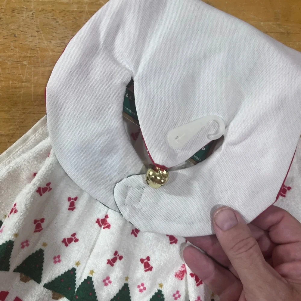 Vtg B&D Christmas Cat Hanging Kitchen Towel Santa's Helper Kitsch Jingle Bell